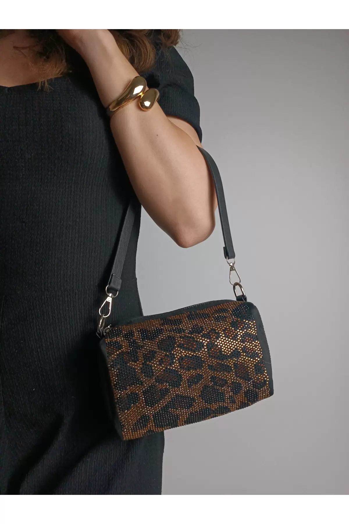 Luxury Siyah Leopar Kristal Taşlı Zincir Askılı Kadın Omuz Çantası