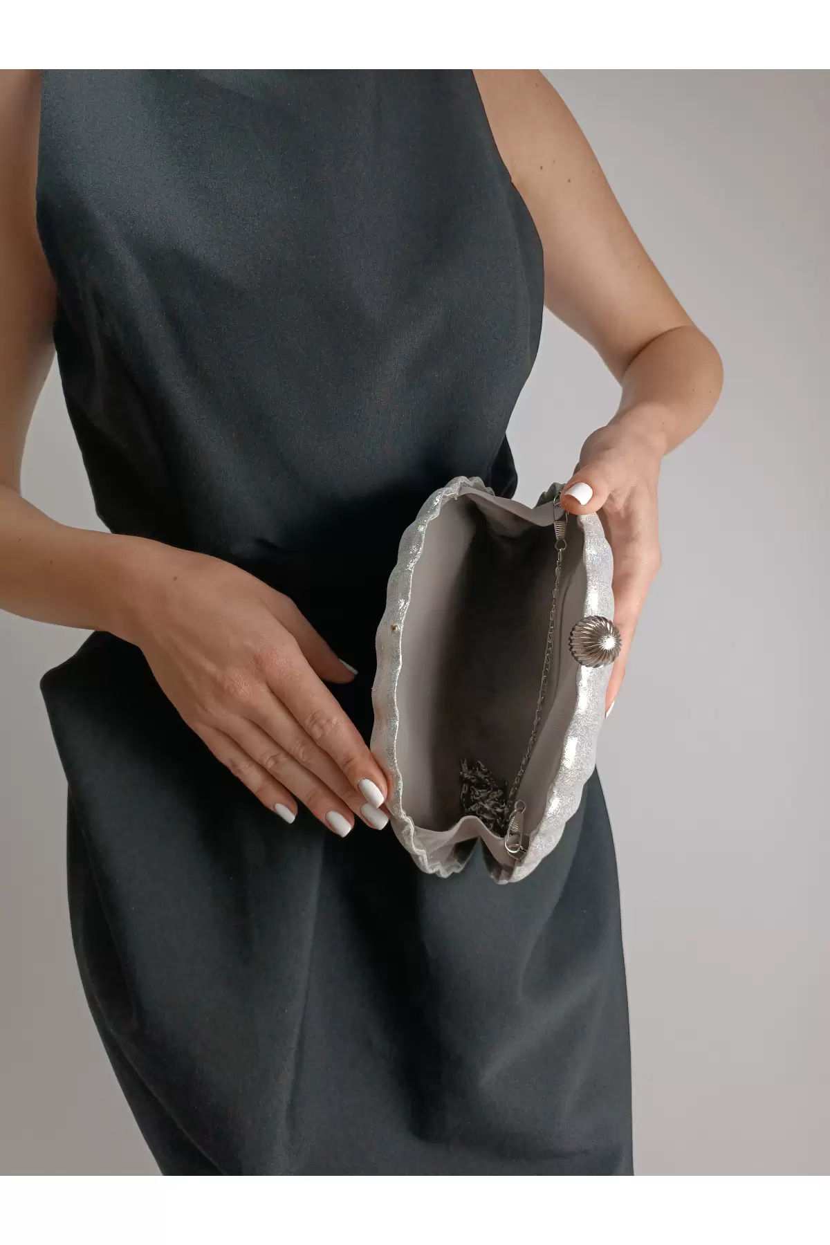 Rosalie Gümüş Sedefli Deniz Kabuğu Model Zincir Askılı Dokulu Clutch Abiye Portföy Çanta