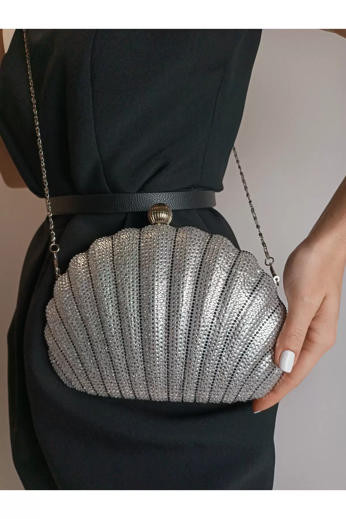 Rosalie Gümüş Taşlı Deniz Kabuğu Model Zincir Askılı Dokulu Clutch Abiye Portföy Çanta