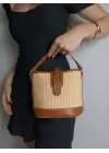 Alin Hasır Taba Kontrast Kova Model Kadın Omuz Çantası