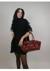 Celina Bordo Kırışık Deri Kilit Detay Büyük Boy Kadın Omuz Çantası