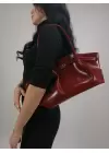 Celina Bordo Kırışık Deri Kilit Detay Büyük Boy Kadın Omuz Çantası
