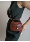 Leslie Bordo Kapitone Desen Kadın Kutu Crossbody Bag