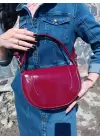 Medusa Bordo Kırışık Cilt Kontrast Dikişli Kolon Askılı Kadın Omuz Çantası