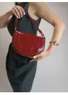 Medusa Bordo Kırışık Cilt Kontrast Dikişli Kolon Askılı Kadın Omuz Çantası
