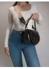 Medusa Siyah Kırışık Cilt Kontrast Dikişli Kolon Askılı Kadın Omuz Çantası