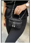 Leslie Siyah Kapitone Desen Kadın Kutu Crossbody Bag