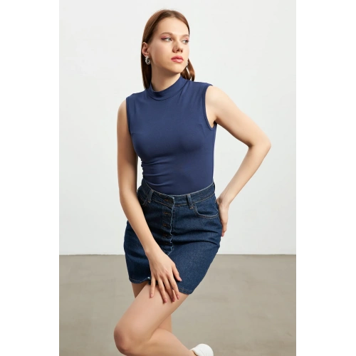 Standart Sıfır Kol Yarım Yaka Body