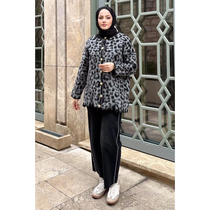 Leopar Desenli Hırka