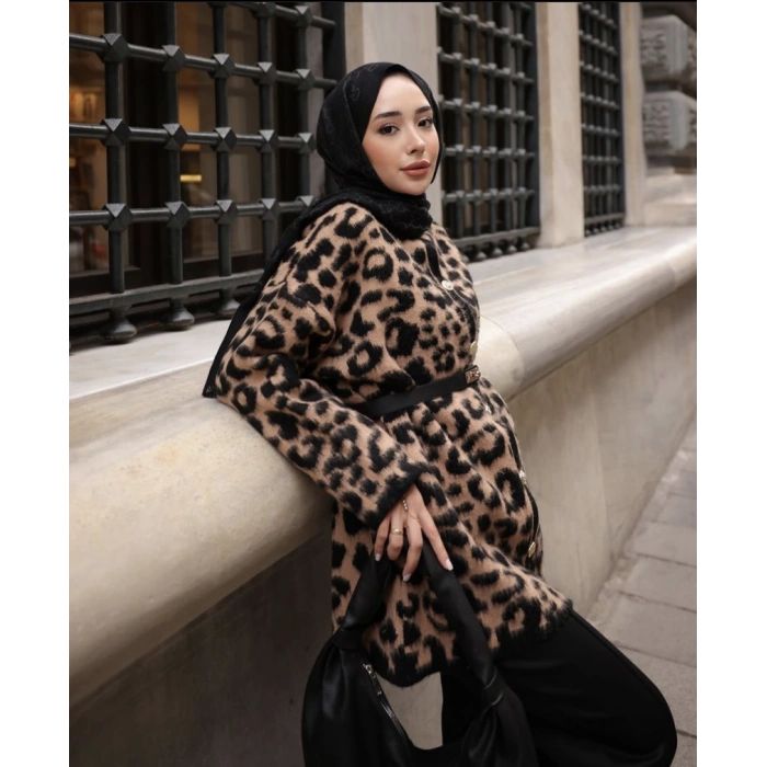 Leopar Desenli Hırka