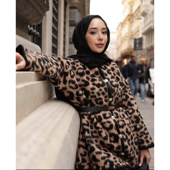 Leopar Desenli Hırka