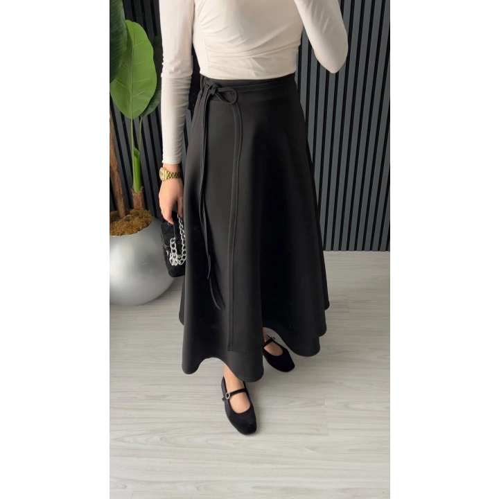 Bağlama Detaylı Dökümlü Dalgıç Kumaş Etek