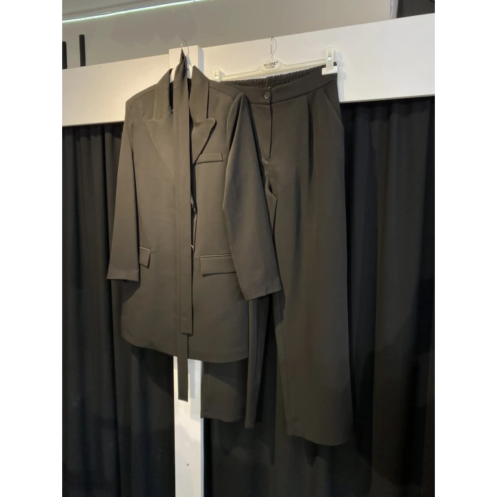 Premium Uzun Kuşaklı Blazer Ceket Takım