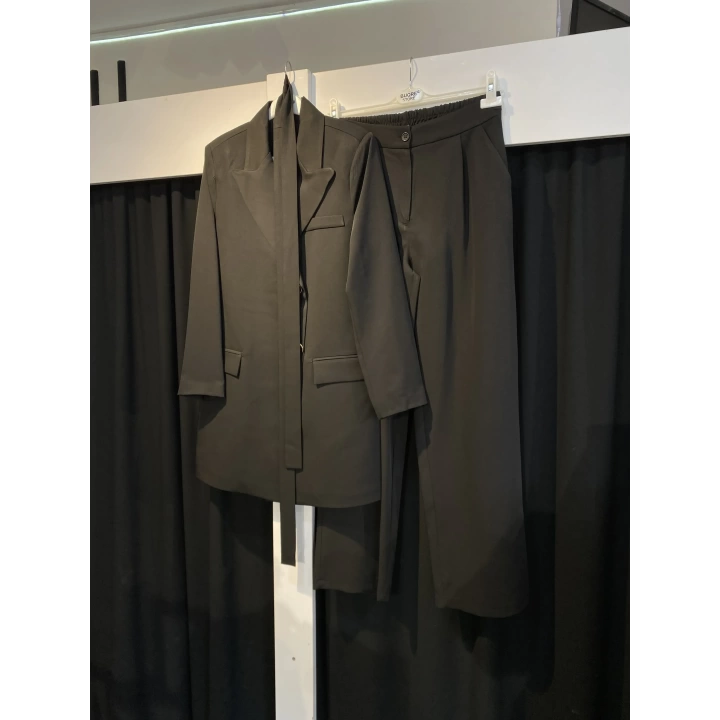 Premium Uzun Kuşaklı Blazer Ceket Takım