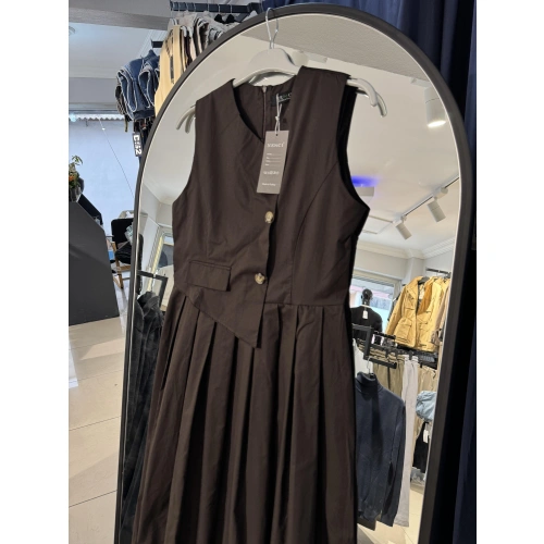 Nenci Tasarımı Kendinden Yelekli Pile Etek Detaylı Keten Gabardin Elbise