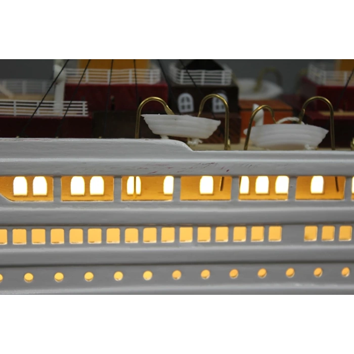 Ahşap Titanik Gemisi Ledli