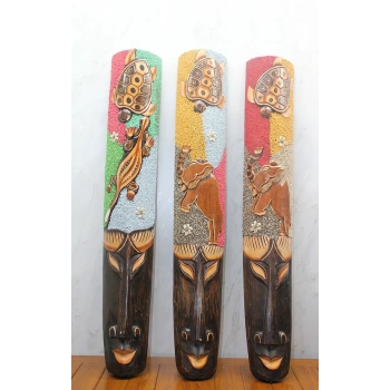 Ahşap Duvara Asmalı 1 Metre Maske