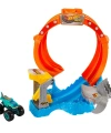 JFR08 Hot Wheels Monster Trucks Dönen Corkscrew Shark Çarpışması