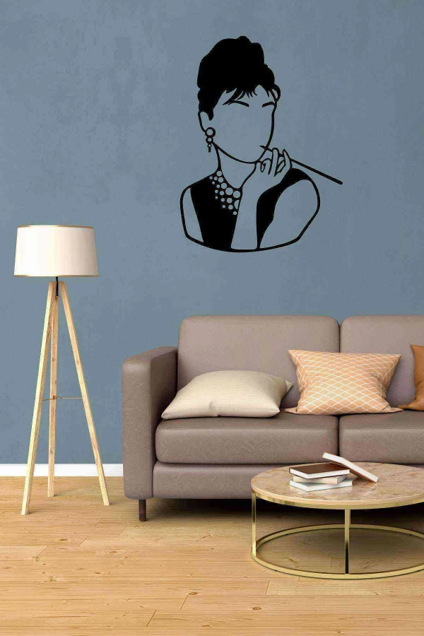 Audrey Hepburn Kadın Duvar Dekoru Tablosu Siyah Ahşap Lazer Mdf