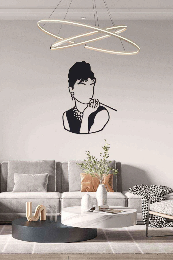 Audrey Hepburn Kadın Duvar Dekoru Tablosu Siyah Ahşap Lazer Mdf
