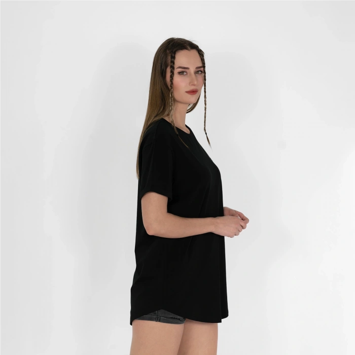 Oval Etek Nakışlı Unisex Siyah T-shirt