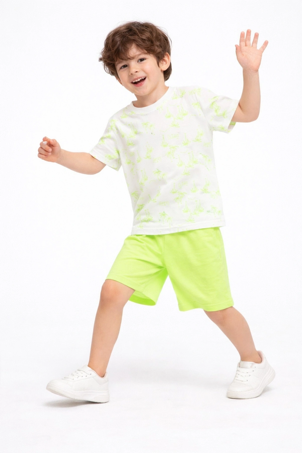 Unisex Çocuk Takım Yeşil Şortlu Beyaz Desenli Tişört %100 Pamuk Erkek Kız Alt Üst Takım