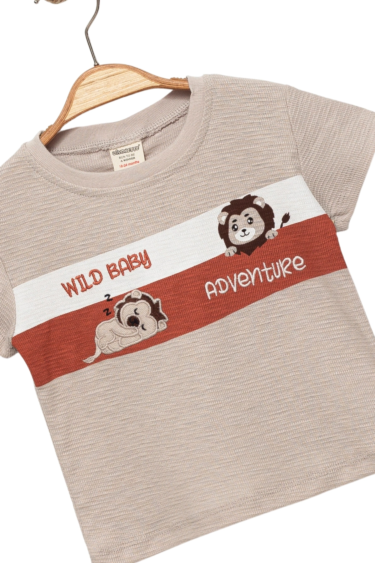 Erkek Çocuk İnce Yazlık %100 Pamuk Kısa Kollu Aslan Desenli Erkek Bebek Ekru T-shirt