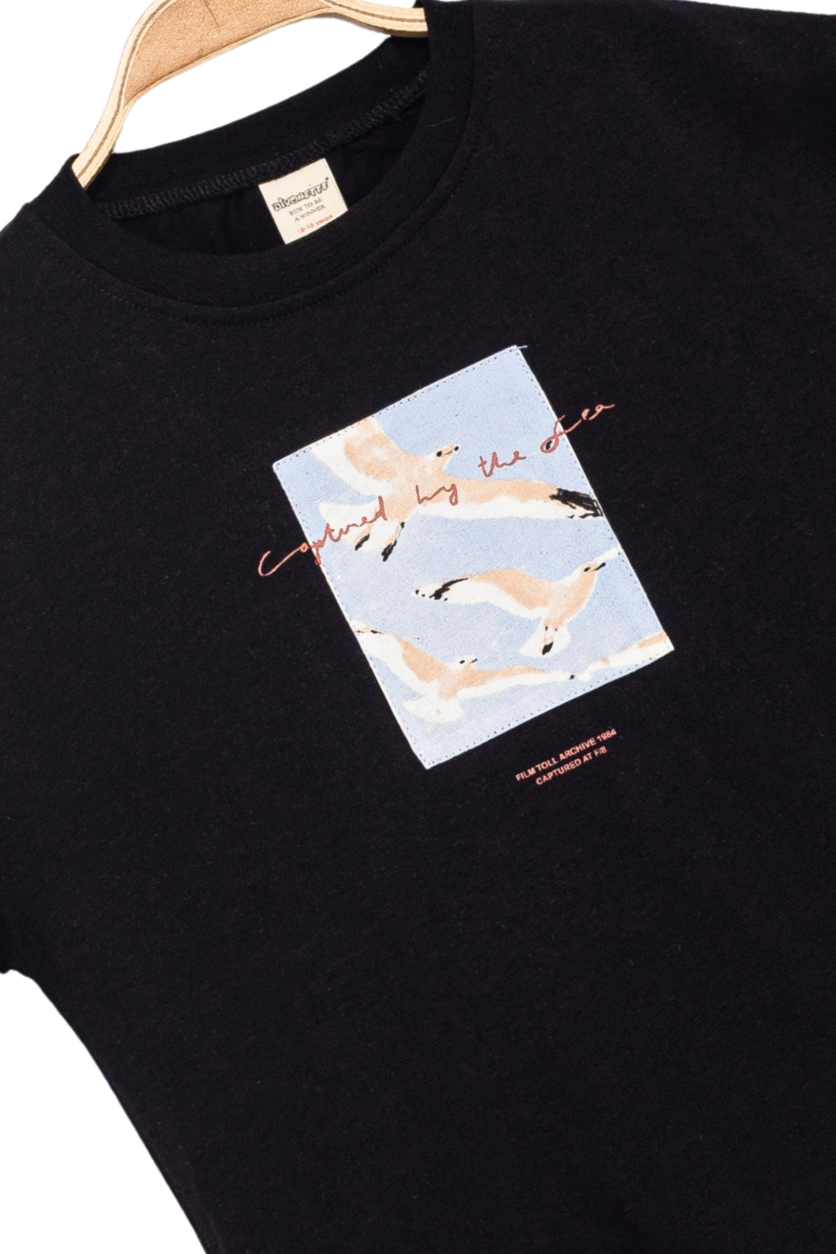 Erkek Çocuk Basic Kısa Kollu %100 Pamuk Martı Aplike Nakış Detaylı Rahat SİYAH T-Shirt
