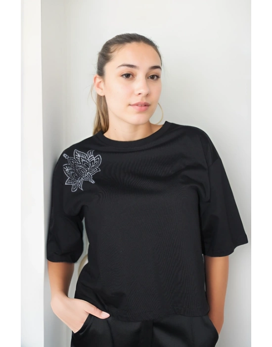 Pamuklu Penye Kumaştan Baskılı Siyah tişört
