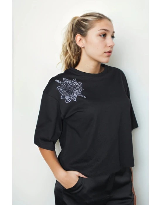 Pamuklu Penye Kumaştan Baskılı Siyah tişört