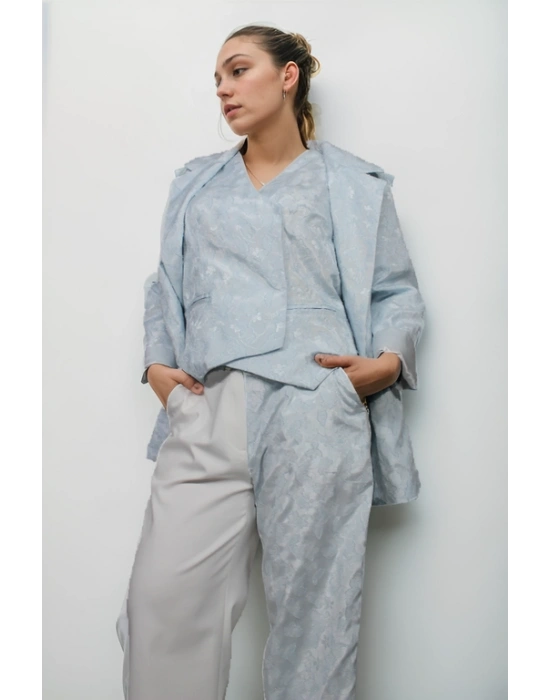 İpek Saten Kabartma Desenli Takım