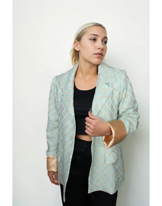 İpek Saten Karışımlı Jakarlı Kumaştan Klasik Ceket