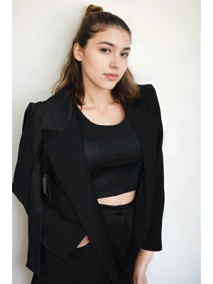 Krep Kumaş ve Saten Karıım Ceket