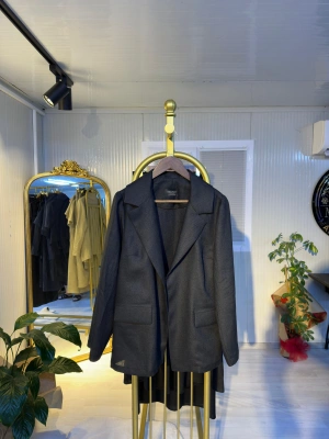 Bağlama Detaylı Keten Takım