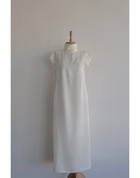 Kol Detaylı Beyaz Keten Elbise