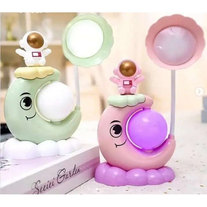 Çocuk Odası Ay ve Astronot Desenli Gece Lambası