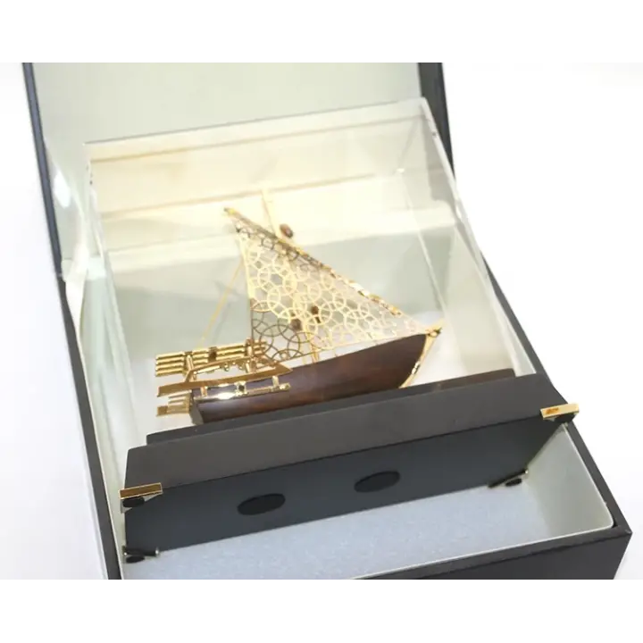 Deri Kutulu Pirinç Gemi Alk3365