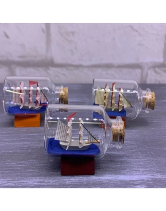 Orta Boy Şişe İçerisinde Gemi Maketi