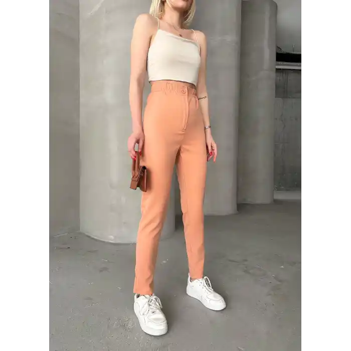 Beli lastikli karamel pantolon