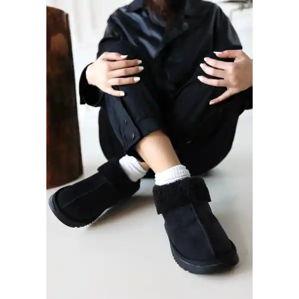 Abby Siyah Süet Bot