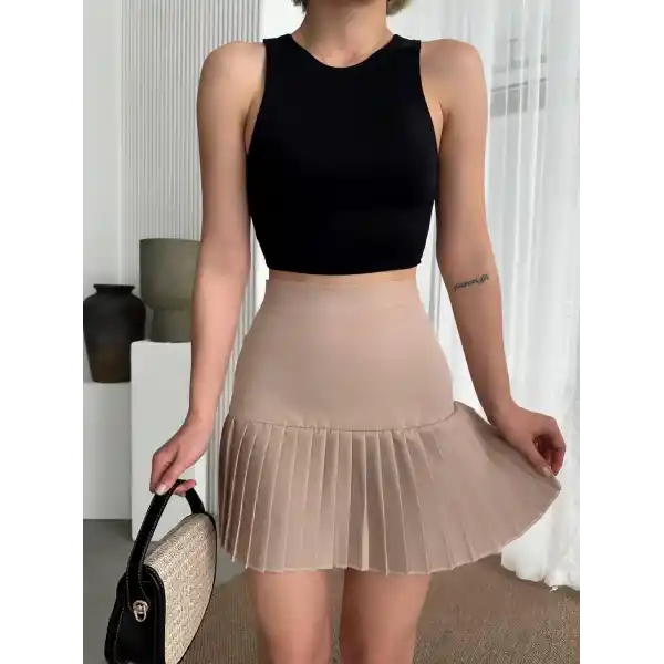 Altı pliseli mini etek