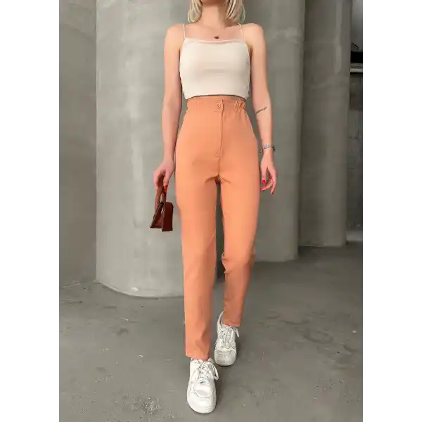 Beli lastikli karamel pantolon