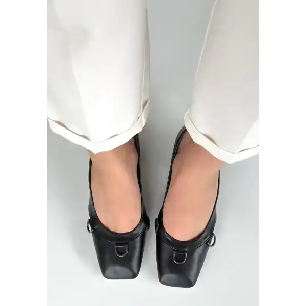 Cande Siyah Cilt Topuklu Ayakkabı