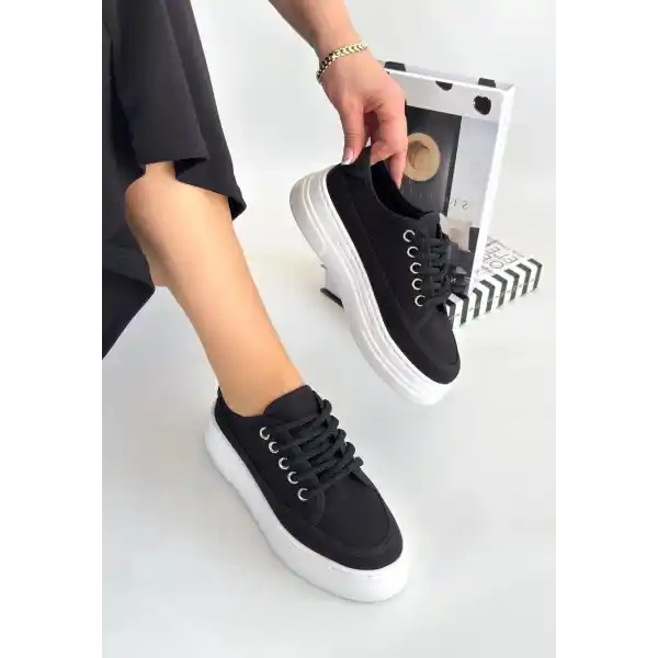 Carin Siyah Keten Bağcıklı Spor Ayakkabı