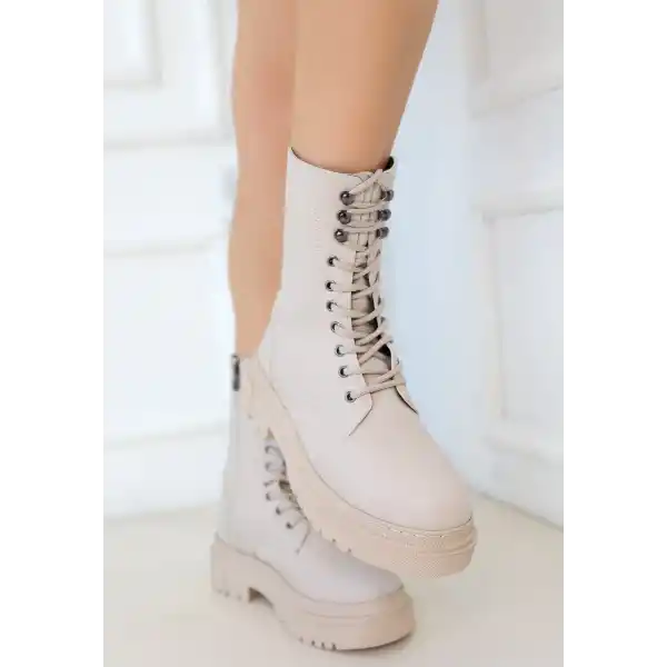 Caxa Bej Cilt Bağcıklı Bot