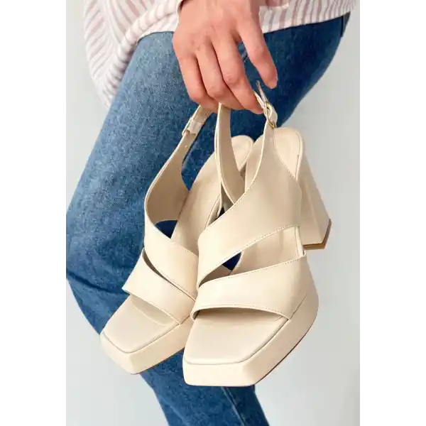 Cica Bej Cilt Topuklu Ayakkabı