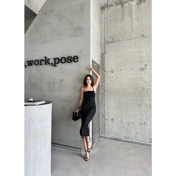 Desenli askılı elbise