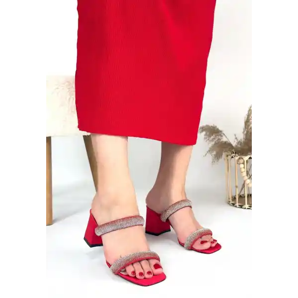 Froya Kırmızı Saten Topuklu Terlik