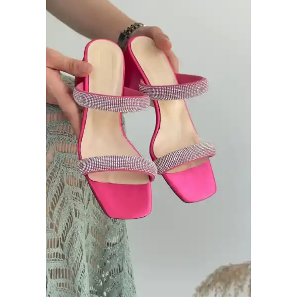 Froya Pembe Saten Topuklu Terlik