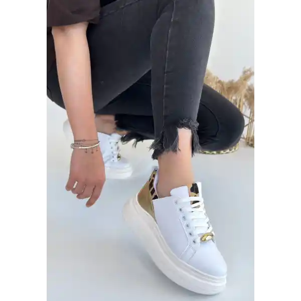 Gasta Beyaz Cilt Sarı Detaylı Bağcıklı Spor Ayakkabı